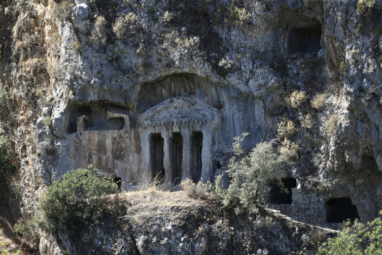 Tlos Antik Kenti'nde stadyum ile çevresindeki dükkanlar restore ediliyor