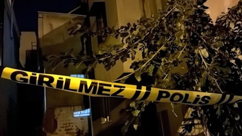 ‘Evi cinler sardı’ diyerek 5 yaşındaki oğlunu kurban etti!